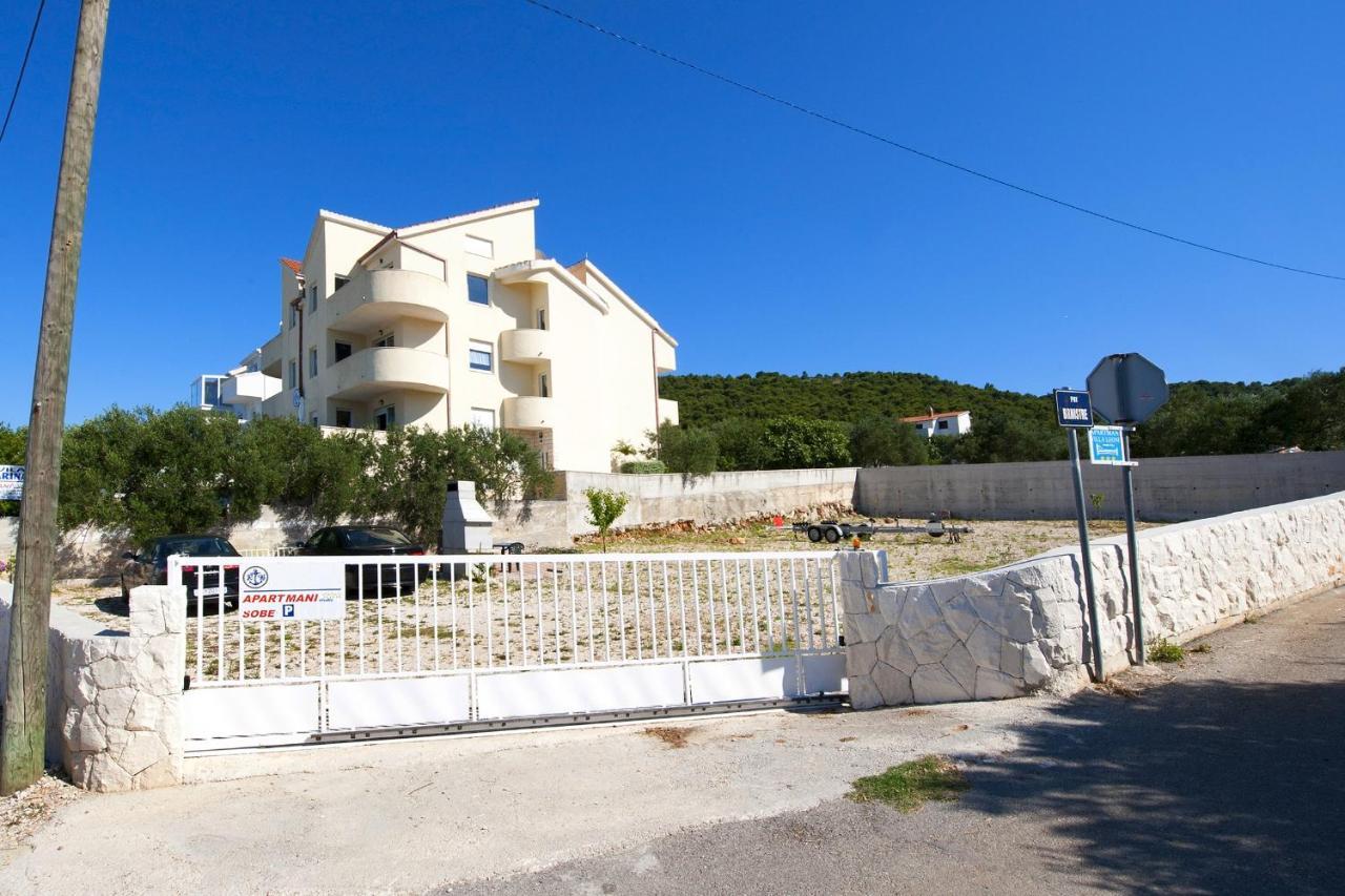 Apartments By The Sea Slatine, Ciovo - 10435 Екстериор снимка